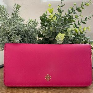 Tory Burch Emerson Continental Zip Wallet Prickly Pear Hot Pink TB Wristlet 💕